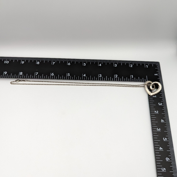 James Avery STERLING SILVER Retired Floating Heart Strings Pendant Necklace 925 - Picture 7 of 8